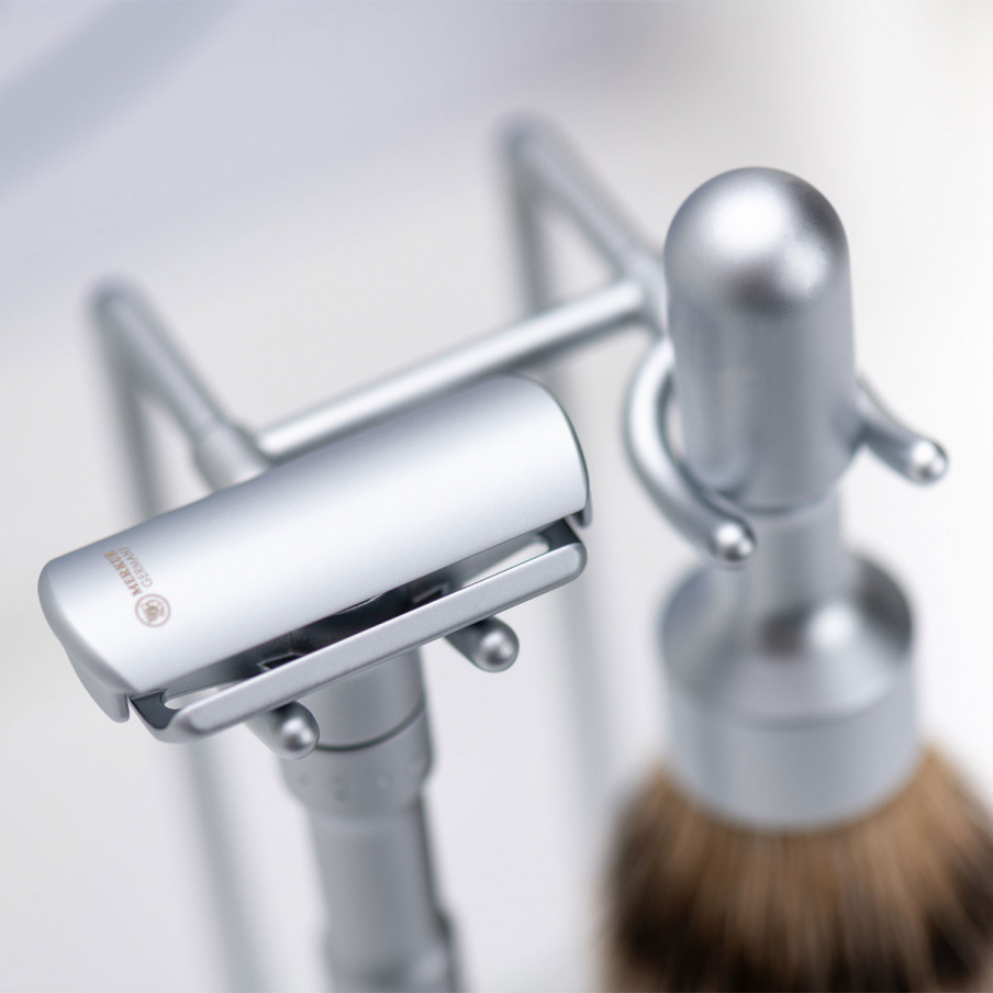 Merkur Futur Shaving Set 750002 - Silvertip Badger