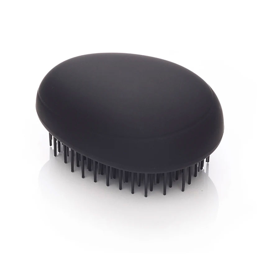 Pebble Detangling Brush in Matt Black