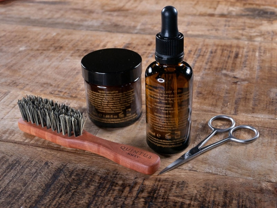 Small Vegan Beard Brush With Handle - Tampico Fibers
