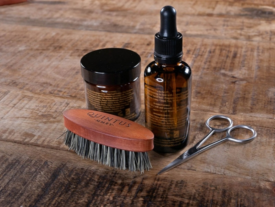 Small Vegan Beard Brush Pearwood - Tampico Fibers