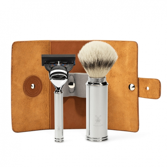 Small Travel Leatherbag, Made Of Cowhide, With gillettei34 fusioni34 Razor And Trave